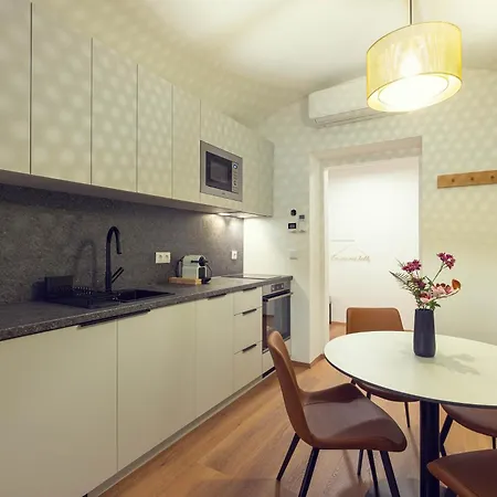 Leonart Living 01 شقة غراتس