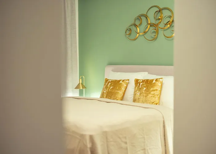 Apartment Leonart Living 01 *